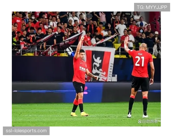 成都蓉城读秒阶段任意球破门,2-1绝杀长春亚泰 成都蓉城读秒阶段任意球破门,2-1绝杀长春亚泰